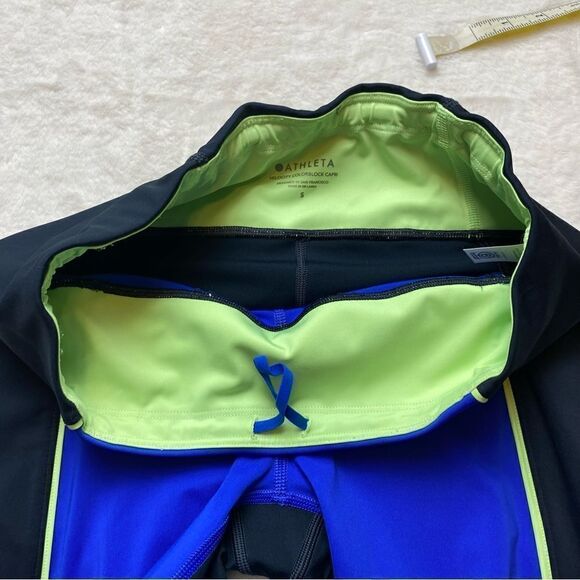 Athleta Velocity Blue Green White Color Block Capri Leggings Size Small - Picture 6 of 11